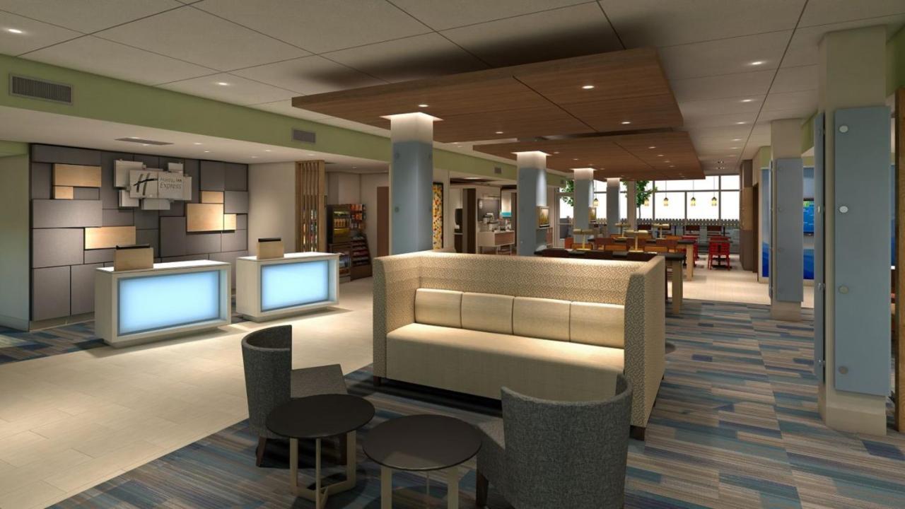 Holiday Inn Express & Suites - Canton By Ihg Exterior photo